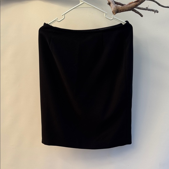 Calvin Klein Elegant Black Pencil Skirt - Picture 1 of 3